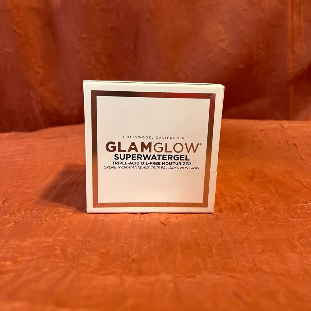 GlamGlow super water gel moisturizer